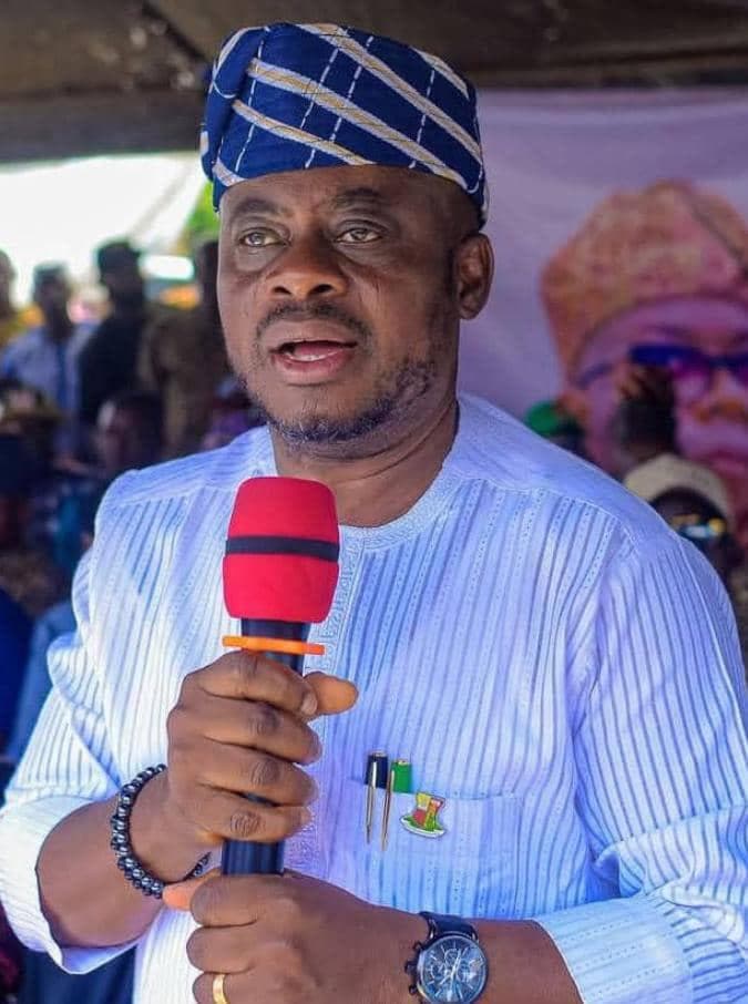 Hon. Sanda Sikiru Oyedele — Executive Chairman, Egbeda Local Government